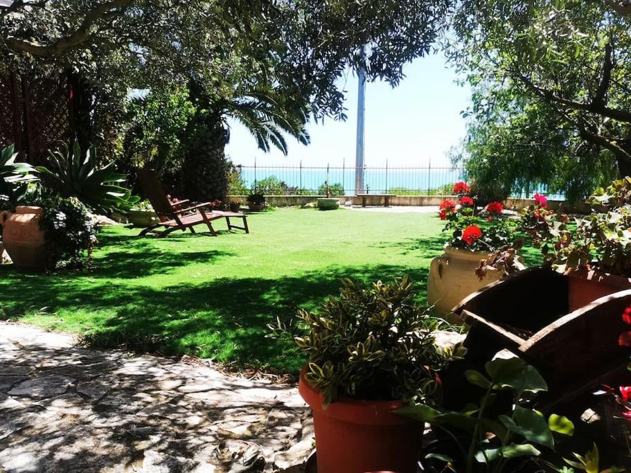 Villa Emily Ликата Екстериор снимка