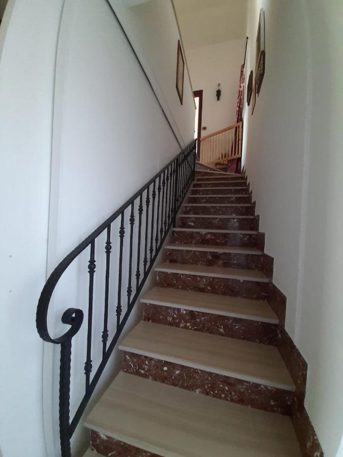 Villa Emily Ликата Екстериор снимка